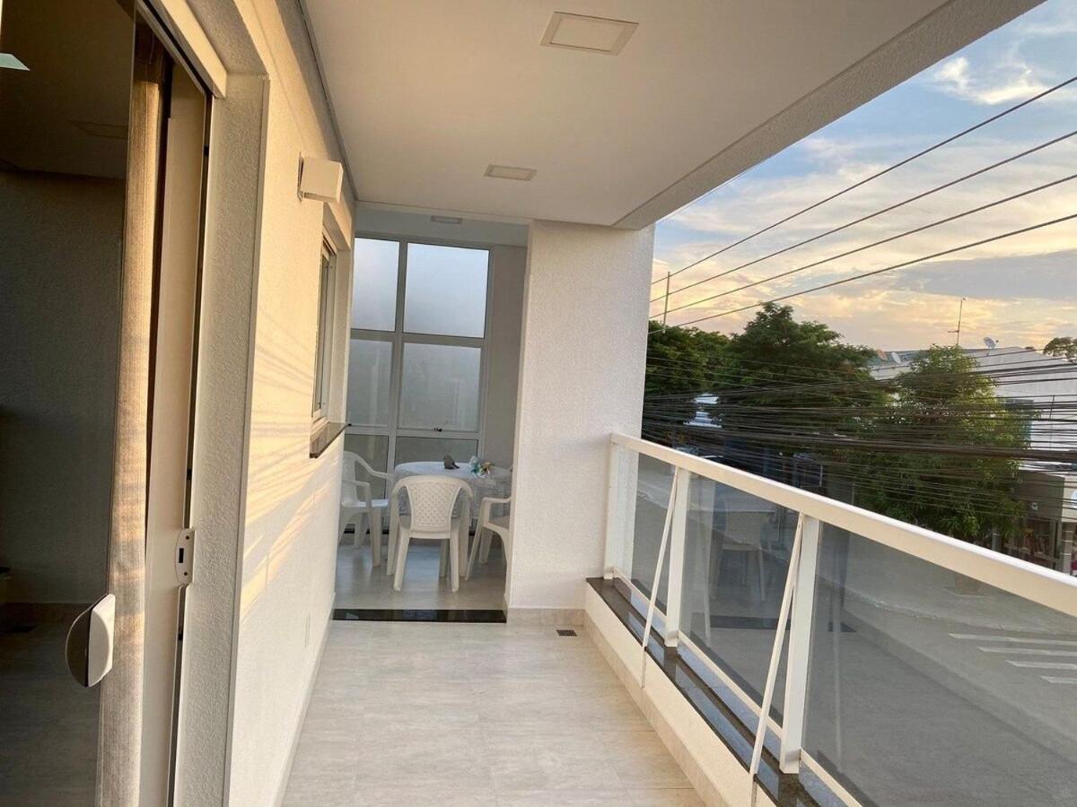 Apartment Em *